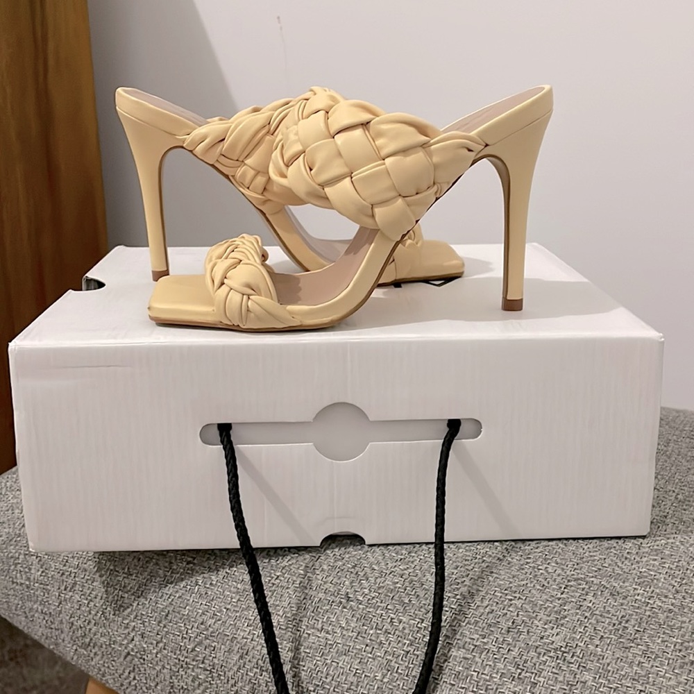 Wovella shoes